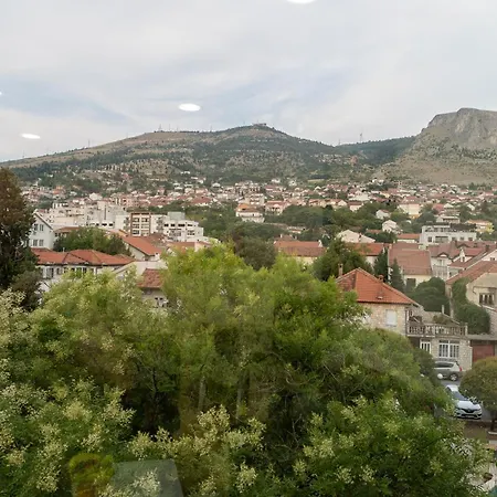 Διαμέρισμα Aura *