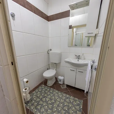Aura Apartment